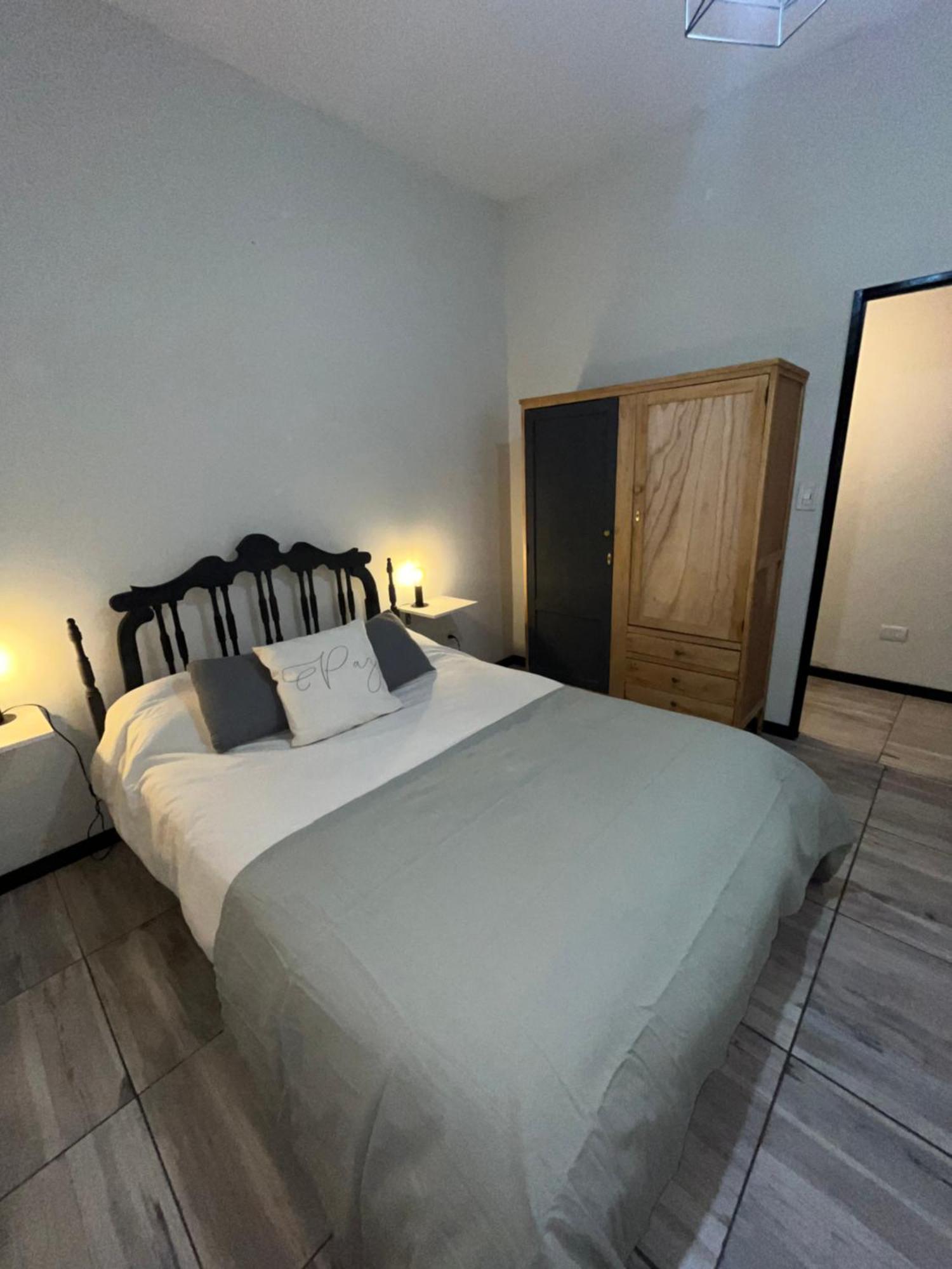 Departamento Espana A 3 Cuadras Plaza Independencia Mendoza Zewnętrze zdjęcie